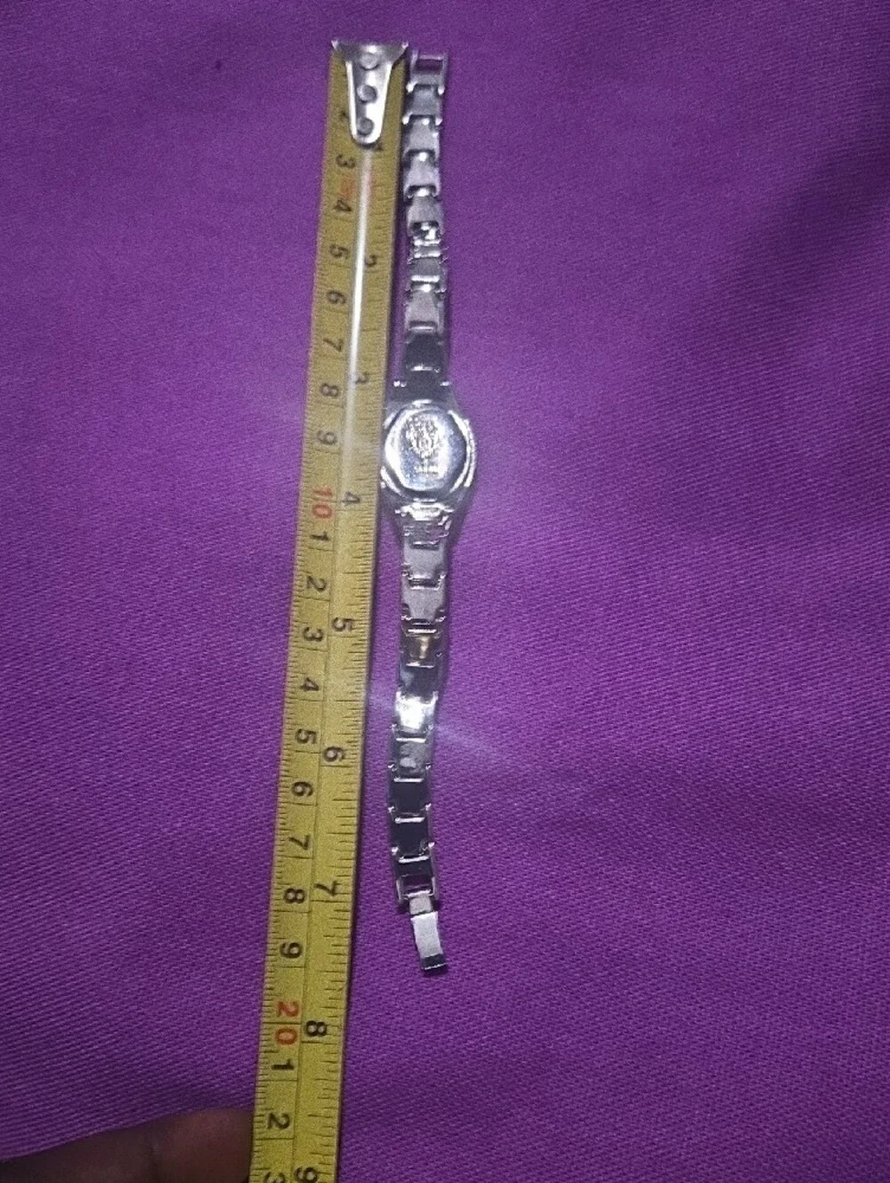 Gucci Silver-Tone Bracelet Watch with White Dial and Gold Accents